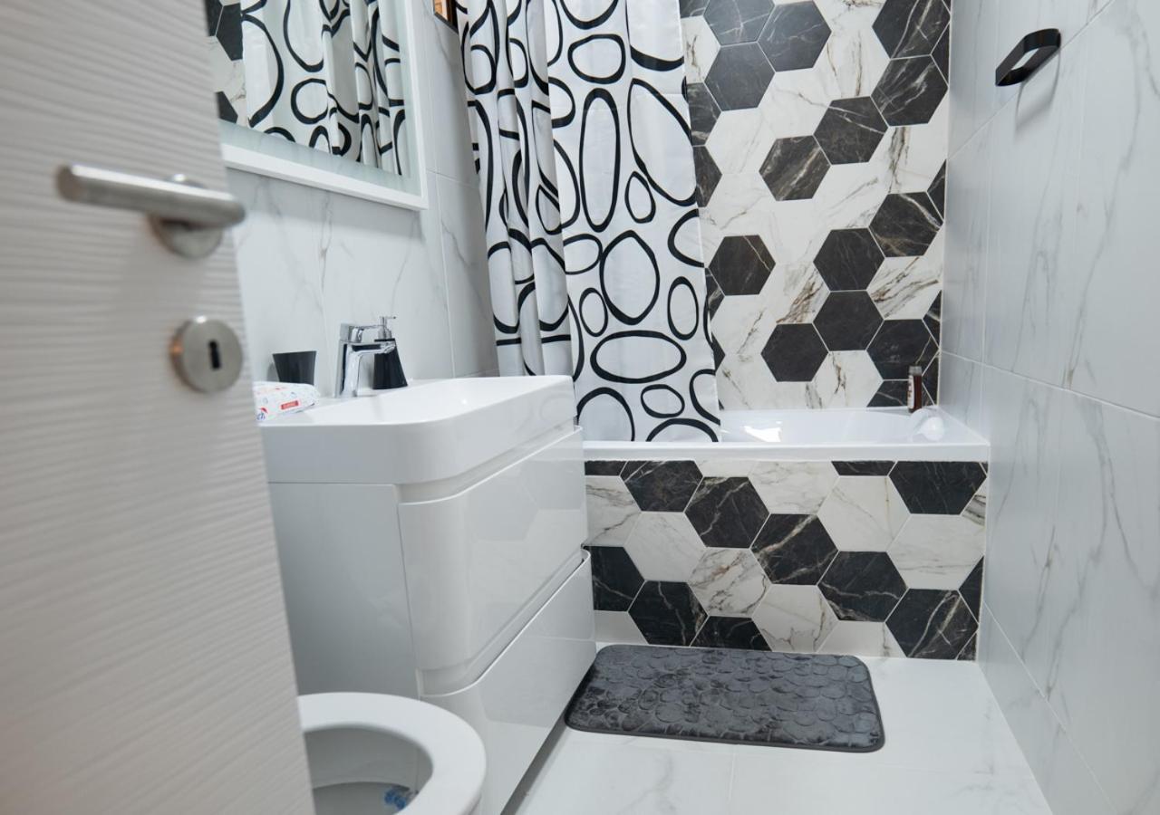 Garsoniera Lux Tineretului Apartment Bucharest Luaran gambar